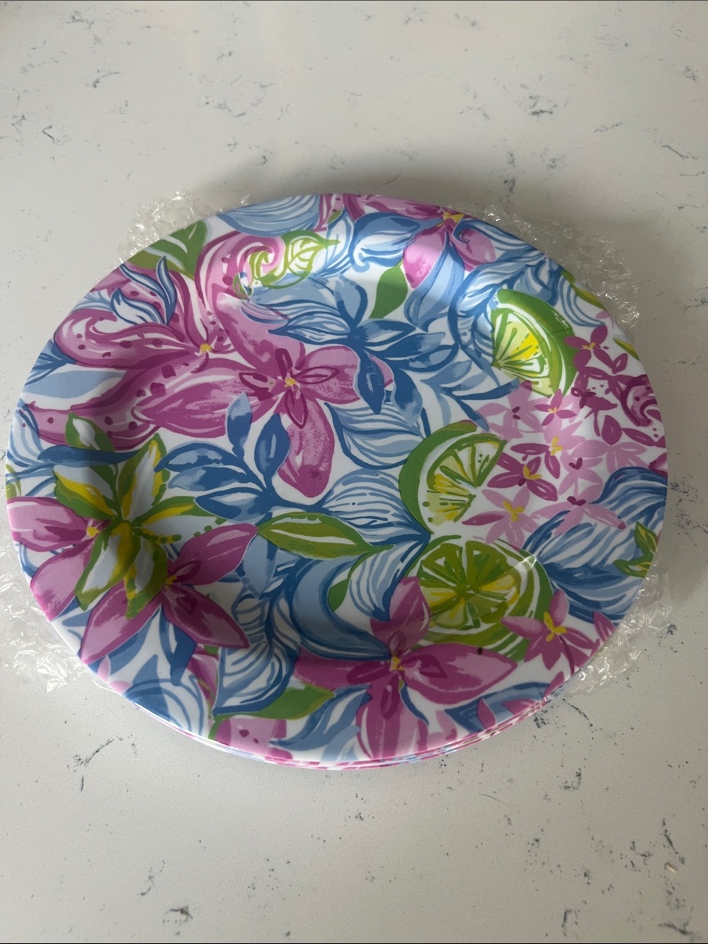 NWT set of 4 Lilly Pulitzer melamine dessert plates